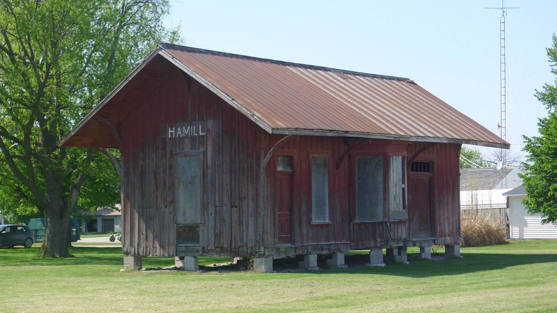 Hamill depot in Mt. Hamill