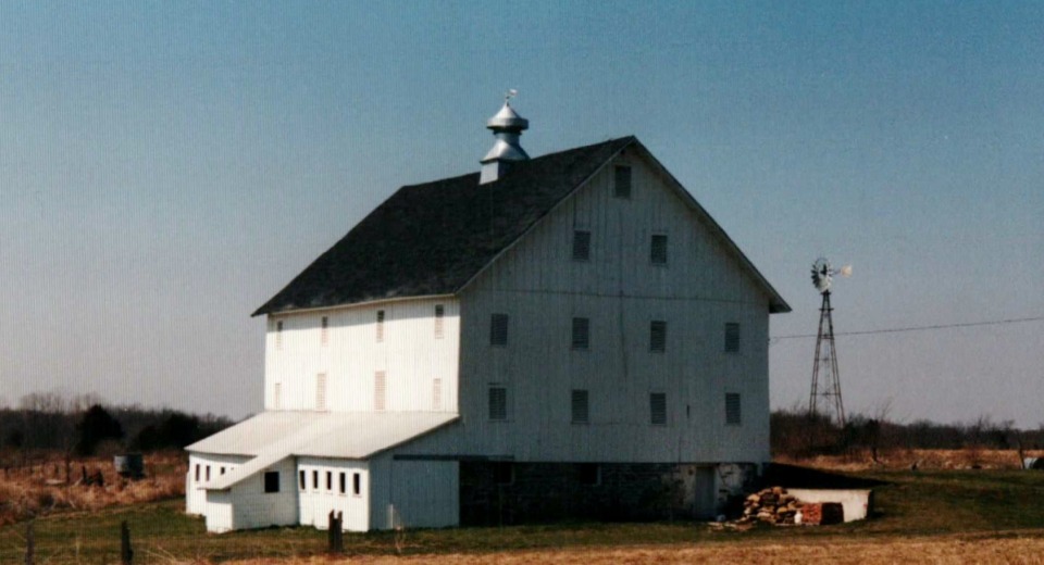 Midway Stock Farm Barn photo